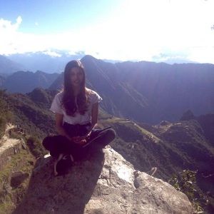 Meet your Posher, Danielle